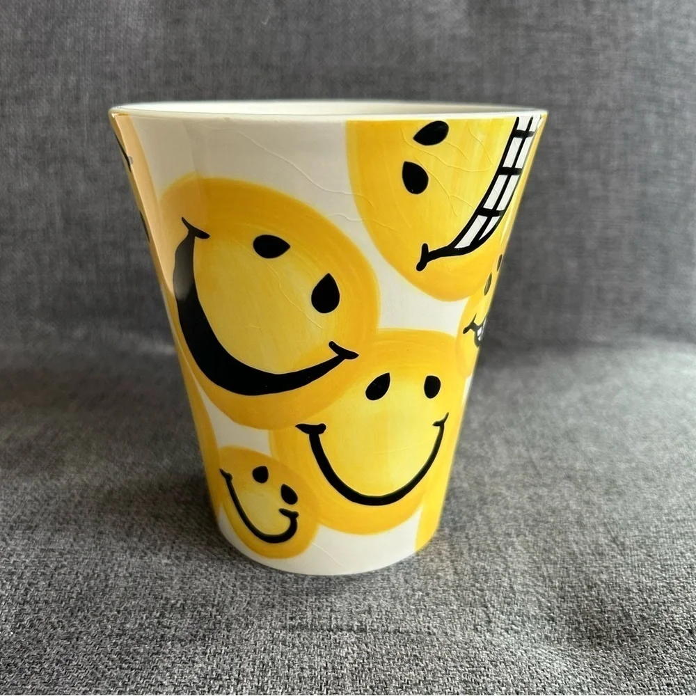 Smiley Face Emoji Covered Coffee Mug, Yellow, White, 15 oz